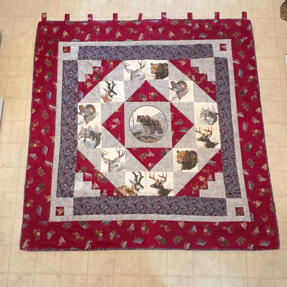 Handmade‎ Wildlife Quilt Wall Hanging Bear Deer Wolf Log Cabin Patchwork 59.5x60